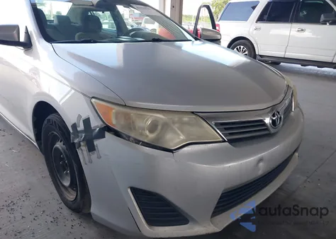 2014 Toyota Camry L z USA, uszkodzony, nr VIN 4T1BF1FK1EU805426